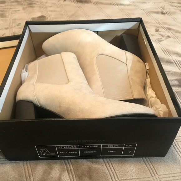 Forever 21 Shoes - NWB Forever 21 grey suede ankle booties size 7
